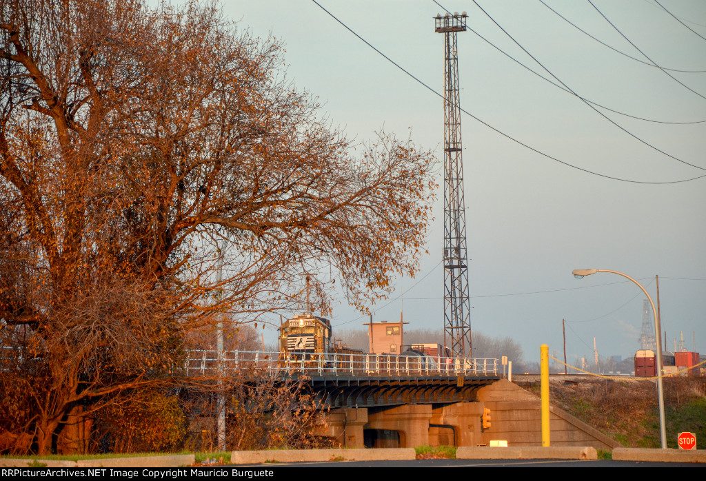 NS GP60 Locomotive crossing the bridge